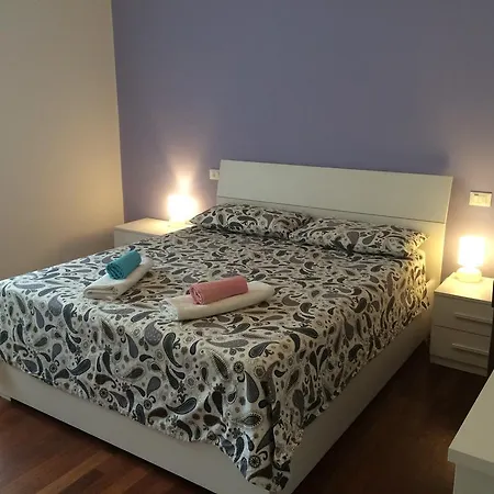 Marconi Apartment